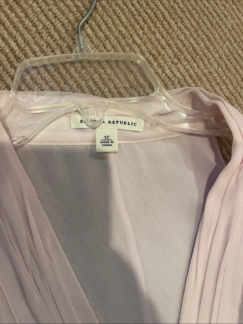 Banana Republic Pale lilac Sleeveless V-Neck Chiffon Camisole - Picture 4 of 10